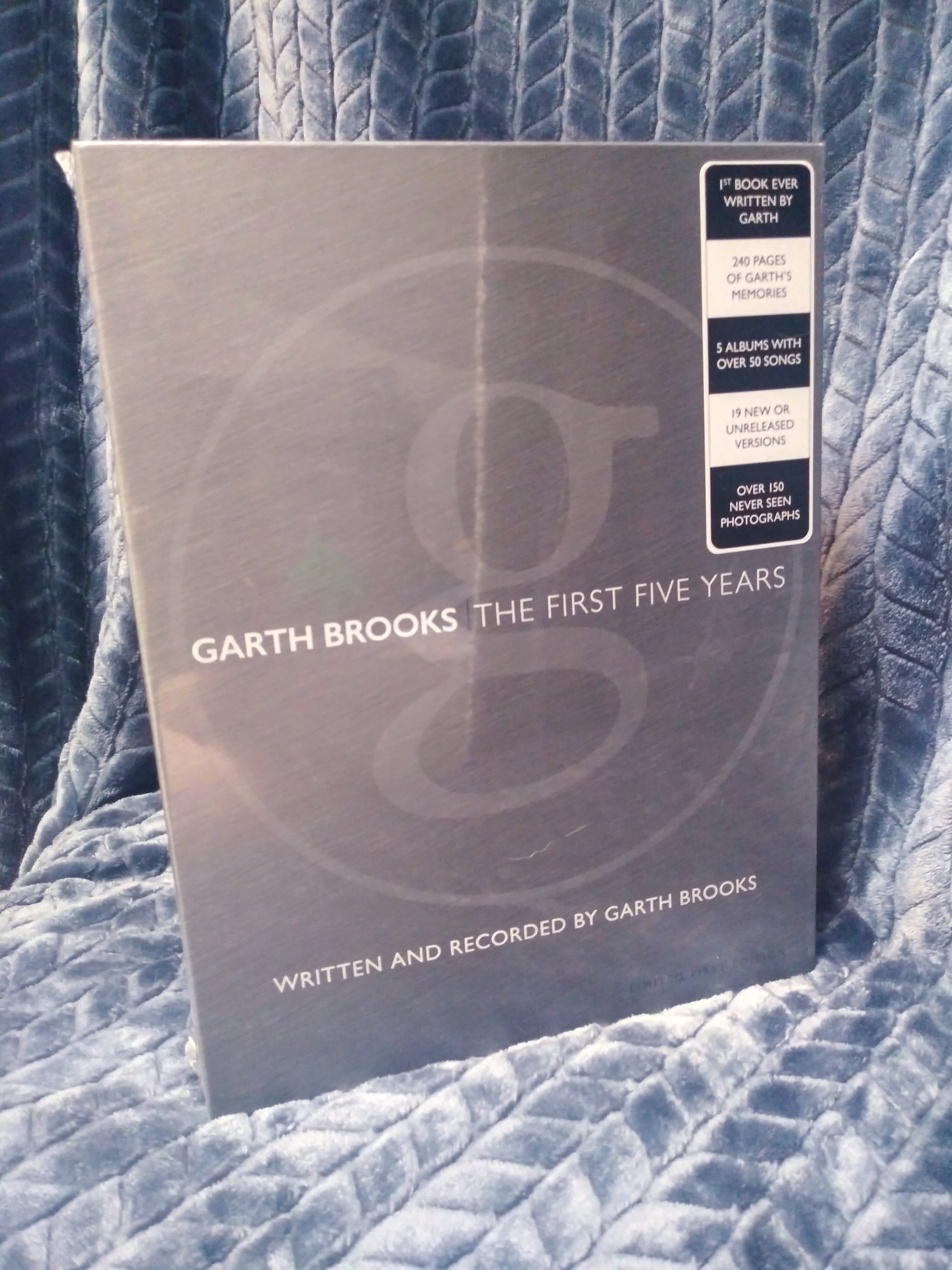 Garth Brooks: The Limited Series (Book and 6 CD's): Brooks, Garth: Books 
